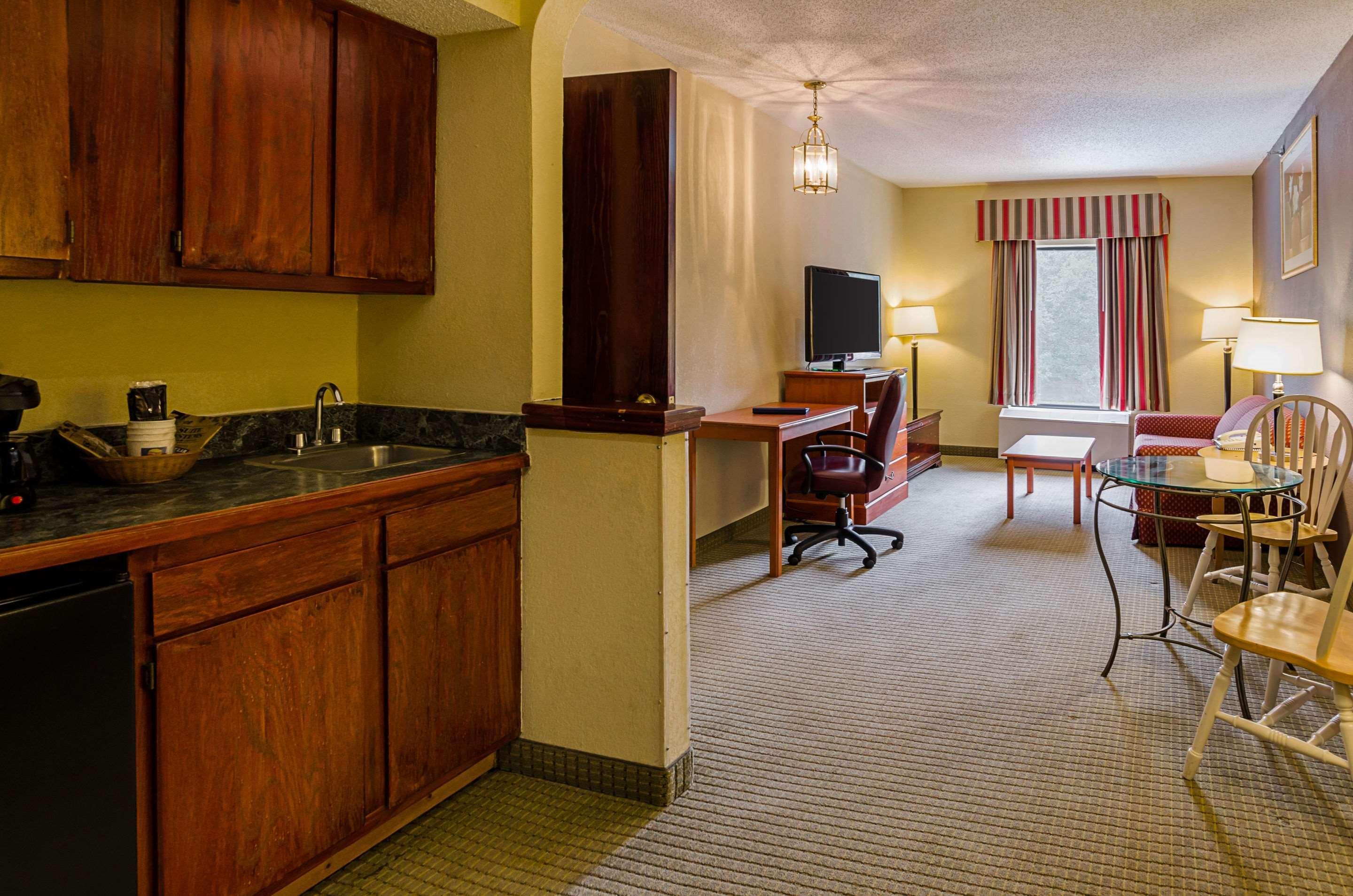 Quality Suites Altavista - Lynchburg South Eksteriør billede